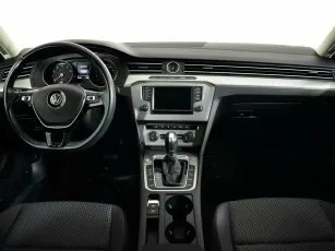Volkswagen  6
