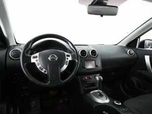 Nissan  9