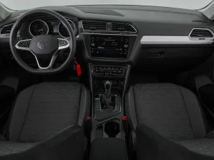 Volkswagen  8