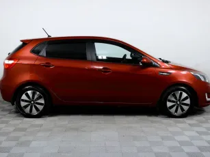 Kia  4