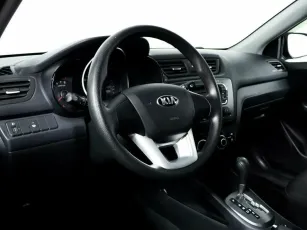 Kia  9
