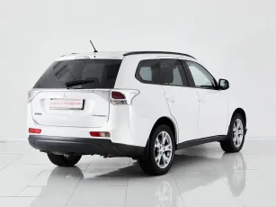 Mitsubishi  4