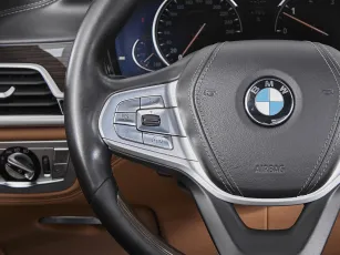 BMW  13