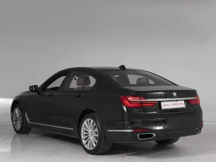 BMW  4