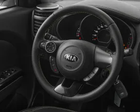 Kia  10