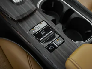 Hyundai  17