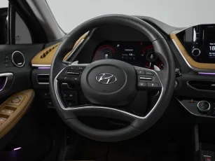 Hyundai  26