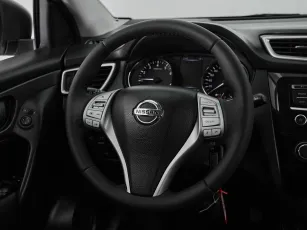 Nissan  15