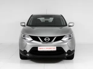 Nissan  2