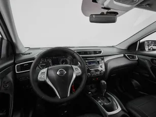 Nissan  8