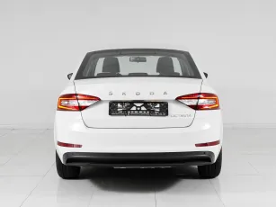 Skoda  6