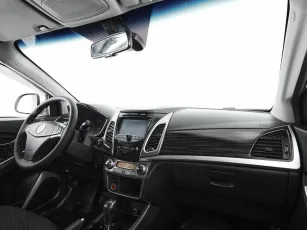 SsangYong  10