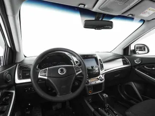 SsangYong  9
