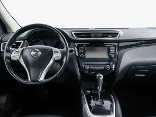 Nissan  8