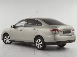 Nissan  4