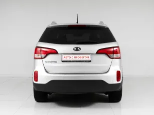 Kia  6