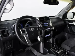 Toyota  11