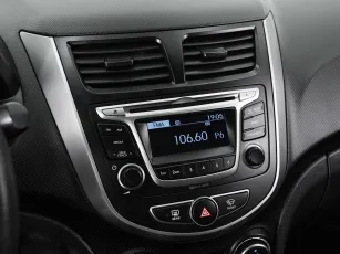 Hyundai  10