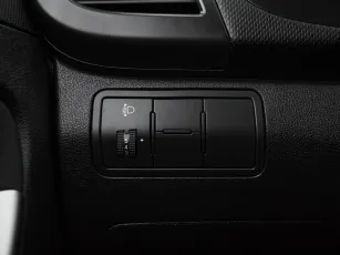 Hyundai  13