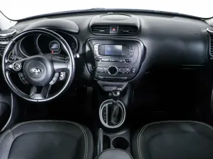 Kia  10
