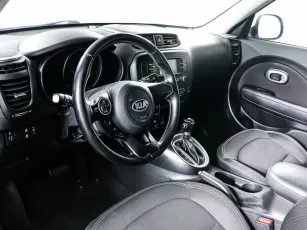 Kia  11