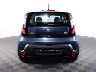 Kia  6