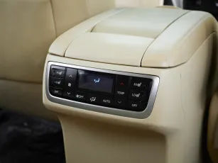 Toyota  11