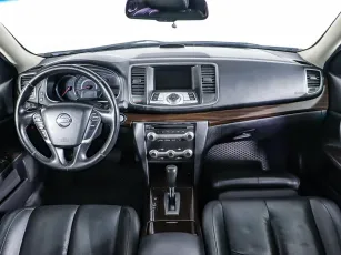 Nissan  11