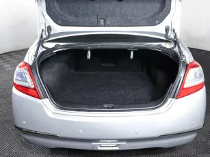 Nissan  22