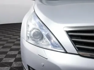 Nissan  7