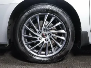 Nissan  9