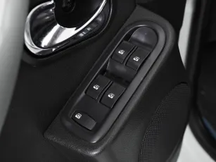 Nissan  11