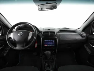 Nissan  7