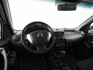 Nissan  8