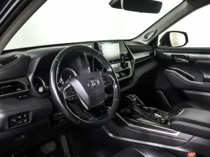 Toyota  9