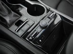 Kia  12