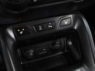 Hyundai  11