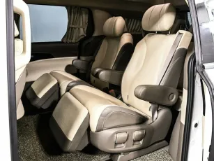 Kia  15