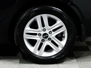 Kia  8