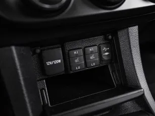 Toyota  11