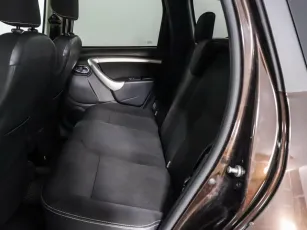 Nissan  10