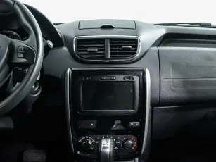 Nissan  8