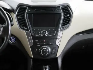 Hyundai  10