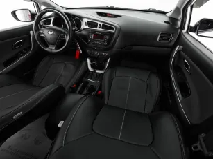 Kia  10