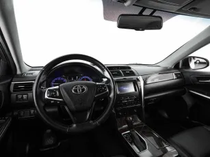 Toyota  9
