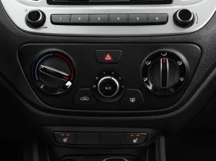 Hyundai  15