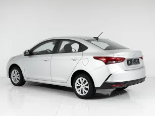 Hyundai  5