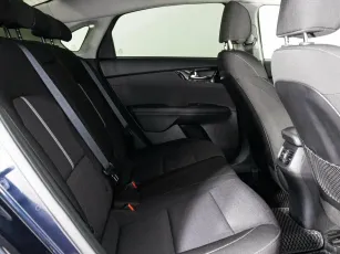 Kia  23