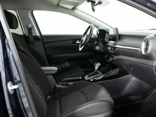 Kia  8