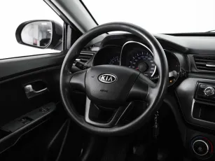 Kia  12